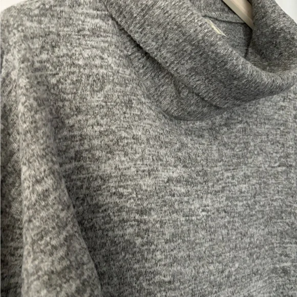 PerSeption Concept Gray Cowl Neck Sweater - Picture 4 of 6